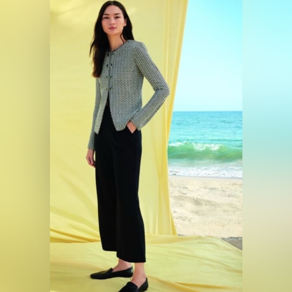 Vintage St John Evening Elegant Black Santana Knit Ankle Cropped Pants, Size 6 - Picture 11 of 12
